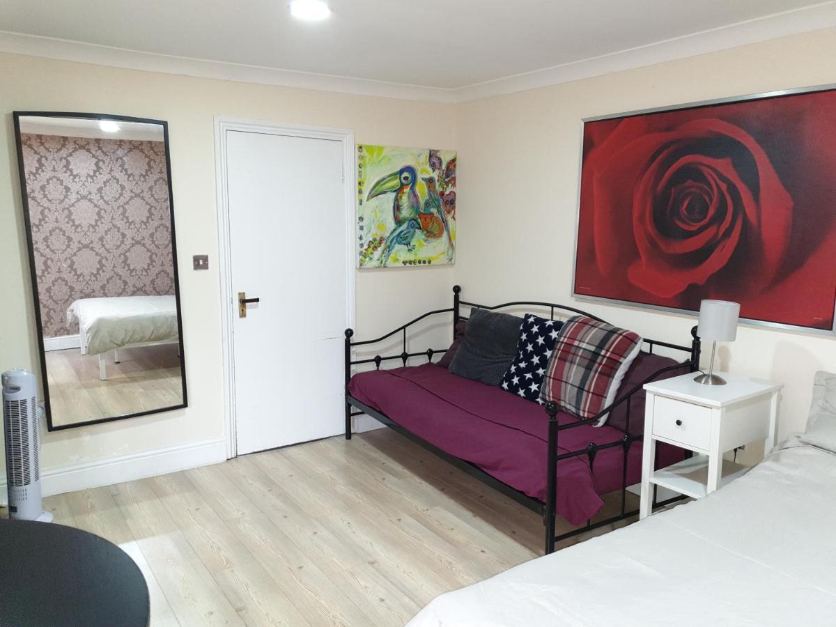 Dodi Aparts London, Near Stratford Close To Tube Station Exterior foto